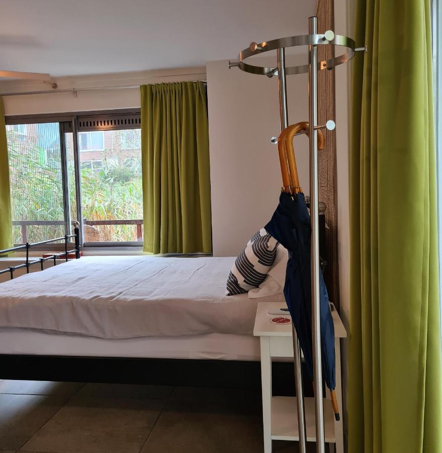 أمستردام Great Canal Studio - Water View & Free Parking المظهر الخارجي الصورة
